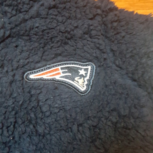 Coat - Picture 6 of 10